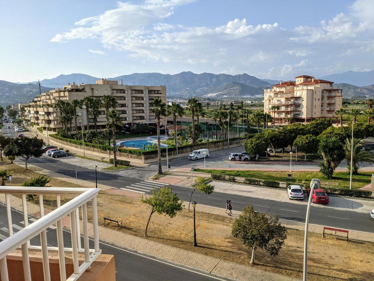 Salobrena - Primera Linea De Playa Junto Al Paseo Maritimo Exterior foto